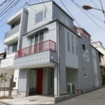 JR山手線 恵比寿駅 3階建 築4年 JR山手線 恵比寿駅 3階建 築4年